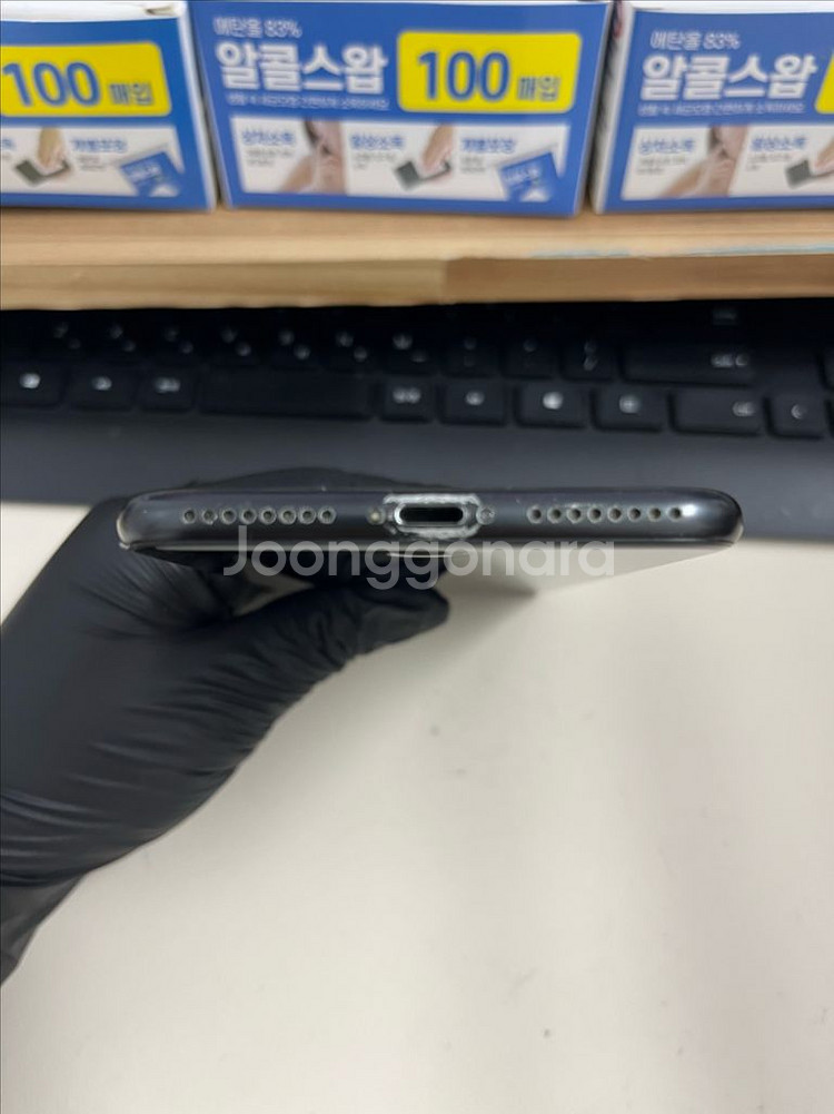 아이폰7플러스 128G 블랙 A급!--3