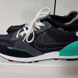 나이키 데이브레이크 타입 판매합니다.