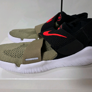 나이키 270사이즈 판매합니다.