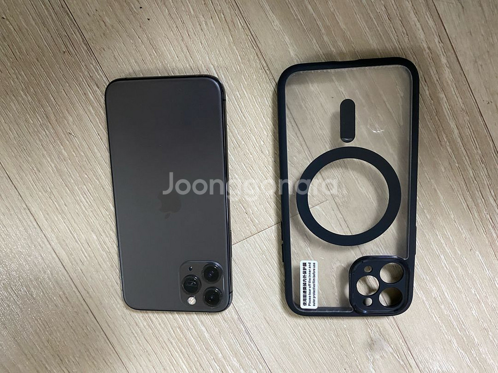 아이폰11프로 256기가 팝니다--3