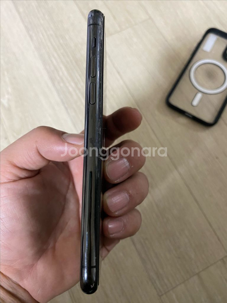 아이폰11프로 256기가 팝니다--5