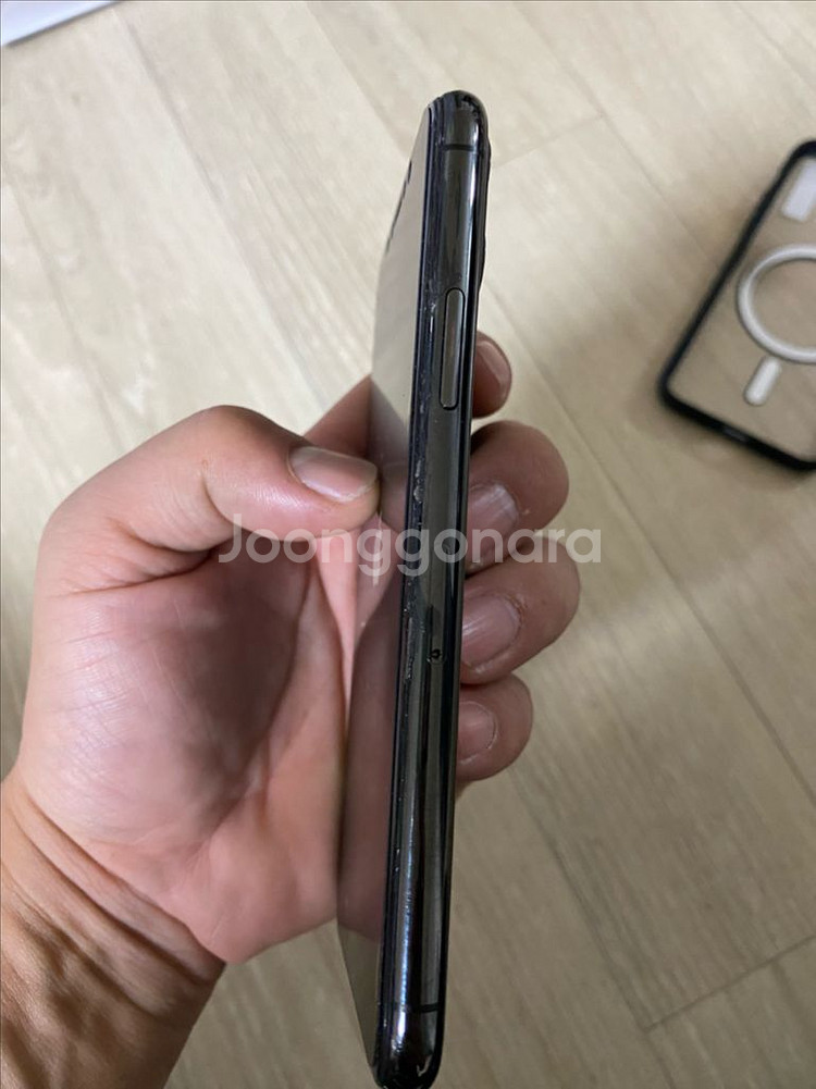 아이폰11프로 256기가 팝니다--6