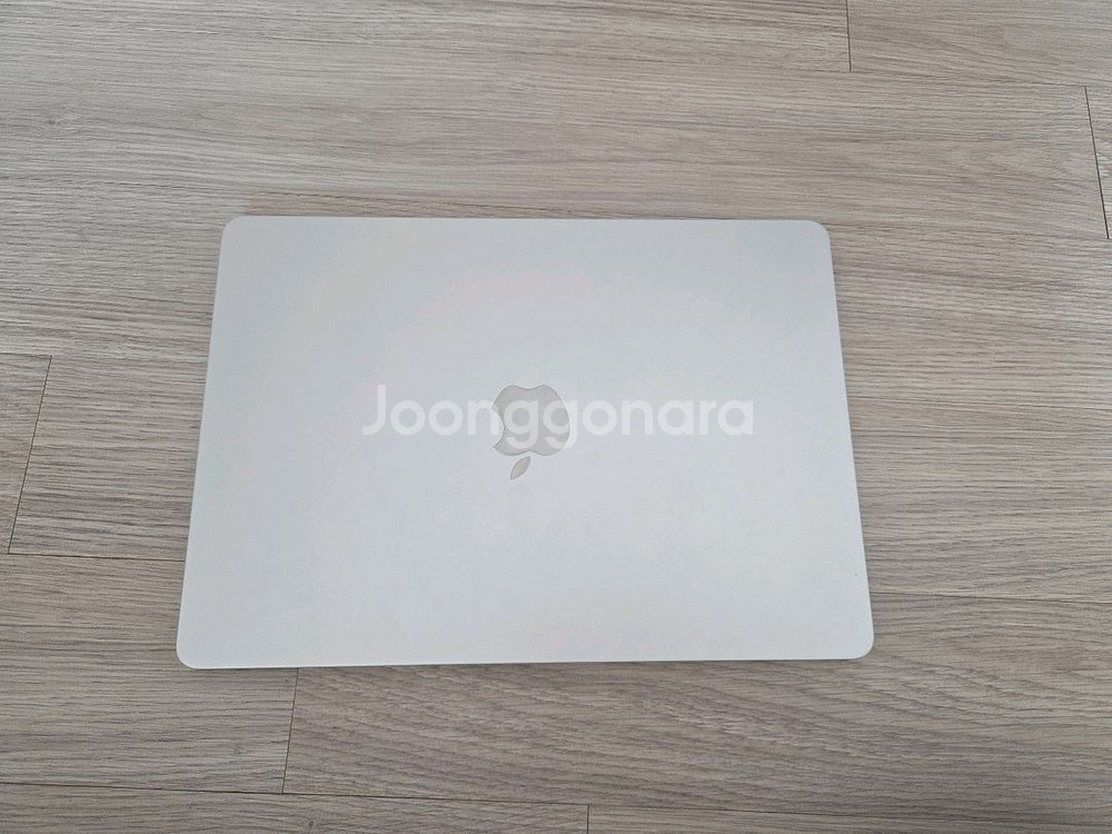 맥북에어 M2 256G 13.6형--4