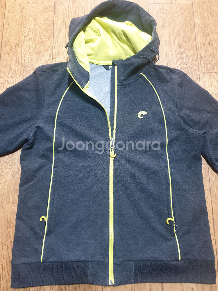 네파 후드집업 95~100 사이즈입니다--0