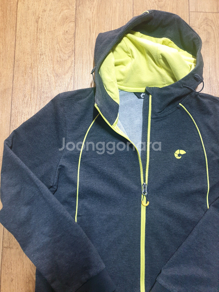 네파 후드집업 95~100 사이즈입니다--3