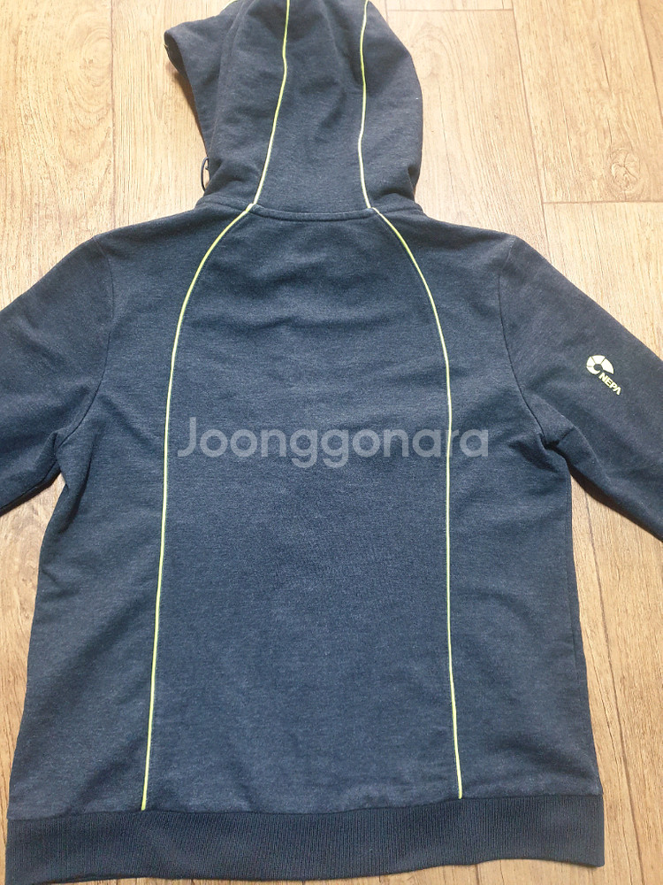 네파 후드집업 95~100 사이즈입니다--4