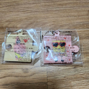 미개봉 스폰지밥 스펀지밥 아크릴 키링 2개 11500원
