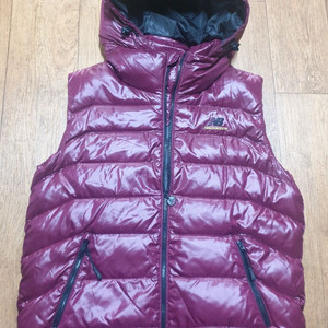 뉴발란스 패딩 후드조끼 95 사이즈입니다