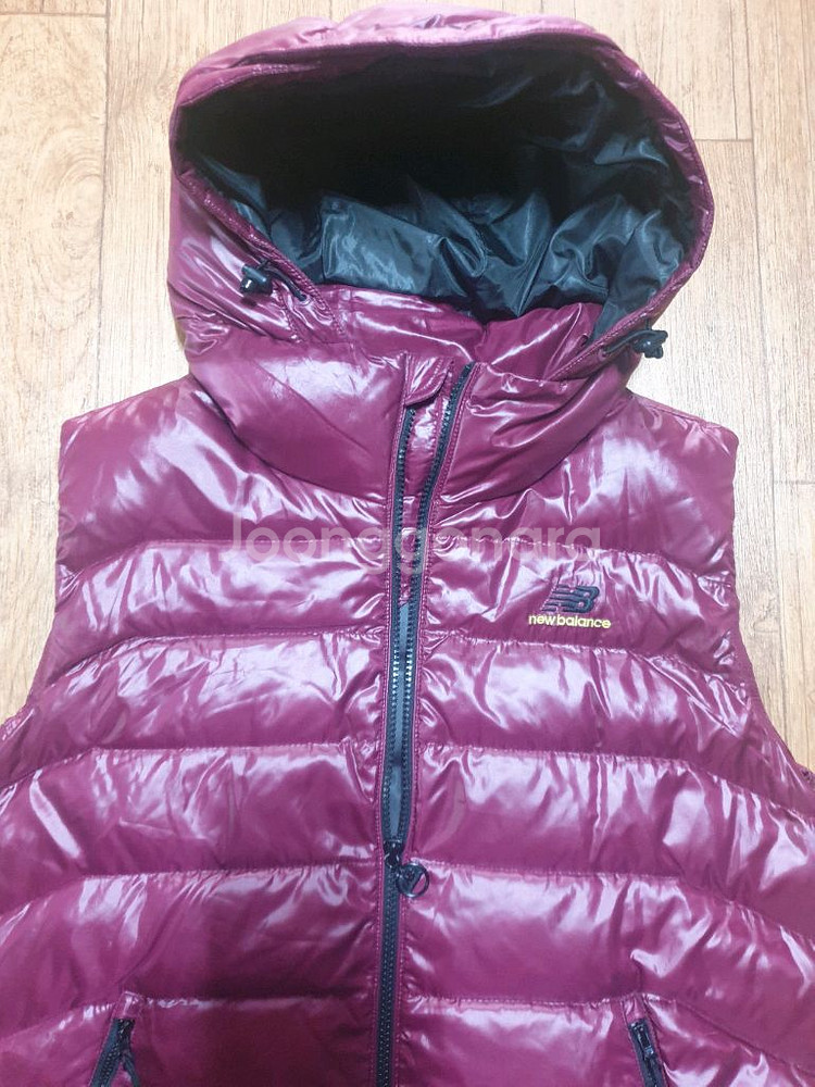 뉴발란스 패딩 후드조끼 95 사이즈입니다--3
