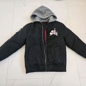 나이키 조던 키즈 점퍼 (8~10세)