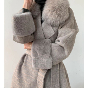 막스 핸드메이드 폭스퍼 밍크 소매 알파카 코트