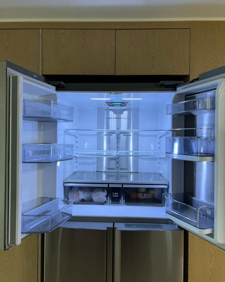 삼성 냉장고 지펠T9000푸드쇼케이스 양문형 4도어 r--1