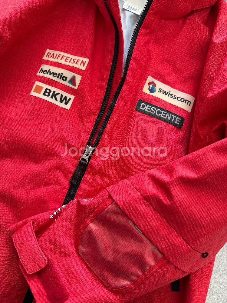 데상트 주니어 150 스키복 + 장갑--3