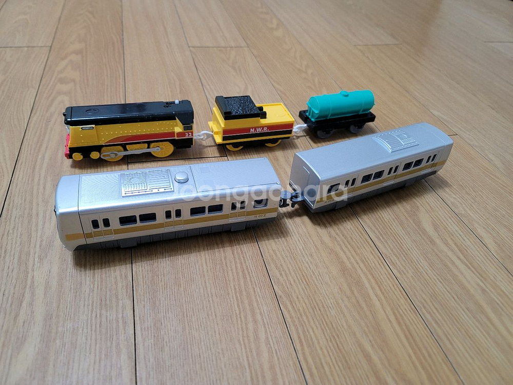 띠띠뽀 전동 기차놀이 세트 일괄(기차5대)--9