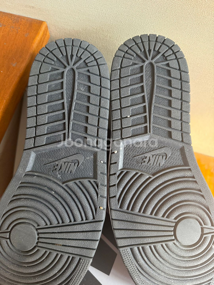 나이키 에어 조던 1 쉐도우 로우 285--2