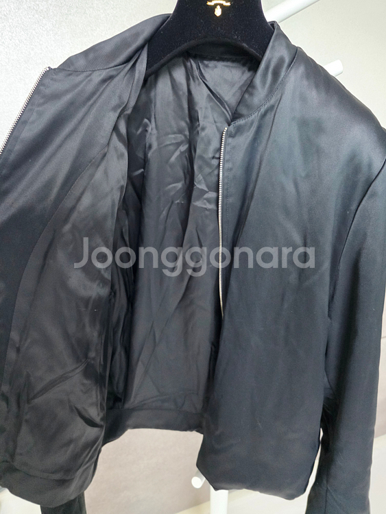 토템 글로시 새틴 봄버 자켓 항공점퍼 XS사이즈--3