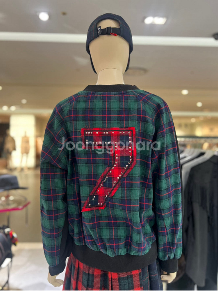 럭키슈에뜨 홀리데이에디션 체크 맨투맨 36--2