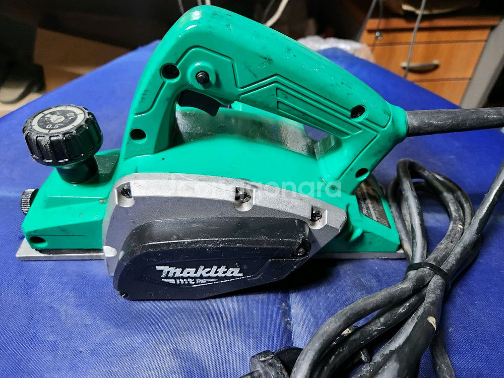 마끼다 3인치 대패 M1902 팝니다--0