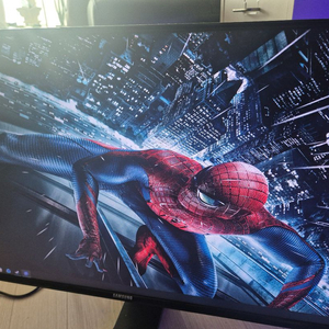 삼성 LED 27인치 모니터 겸 TV 깨끗하게 잘나와요