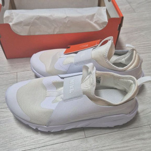 나이키 플렉스 러너 2 GS 245 새상품