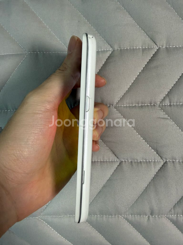 LG 뷰3 판매합니다. (LG-F300K)--1