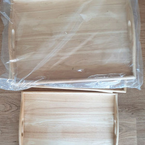 손잡이나무쟁반