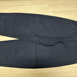 유니클로 저지배럴레그팬츠 긴기장 XXL사이즈 팝니다