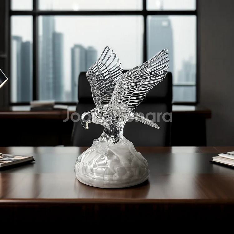 성공과 번영의 상징. 프랑스 최고급 크리스탈 독수리 장--0