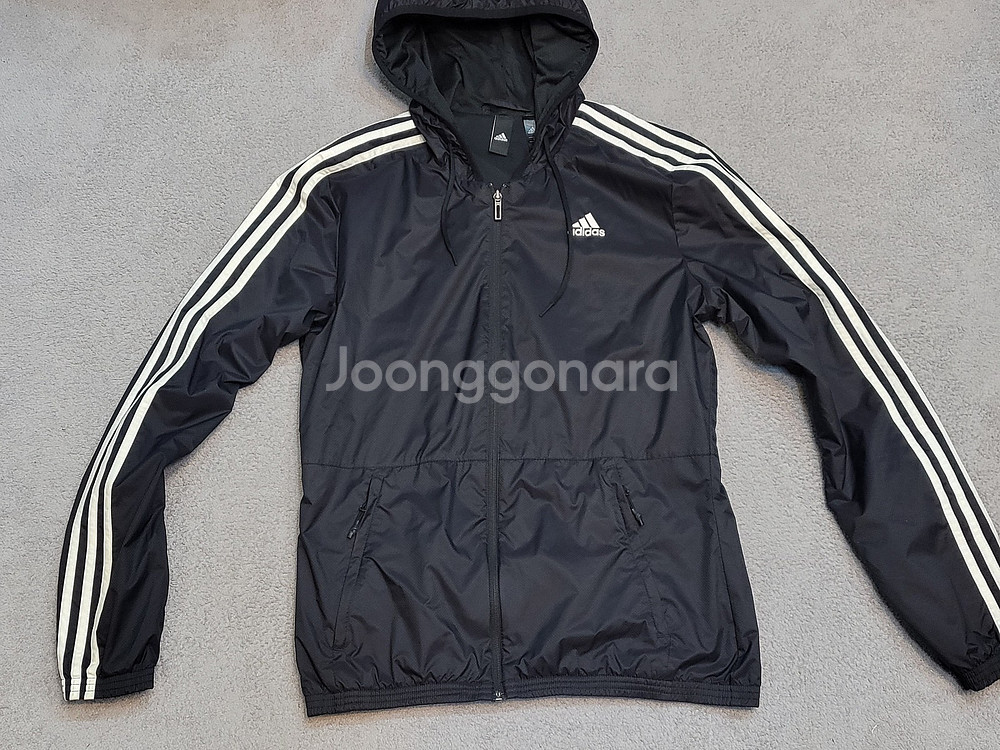 L 아디다스 에센셜 윈드스토퍼 후드 바람막이 자켓--2