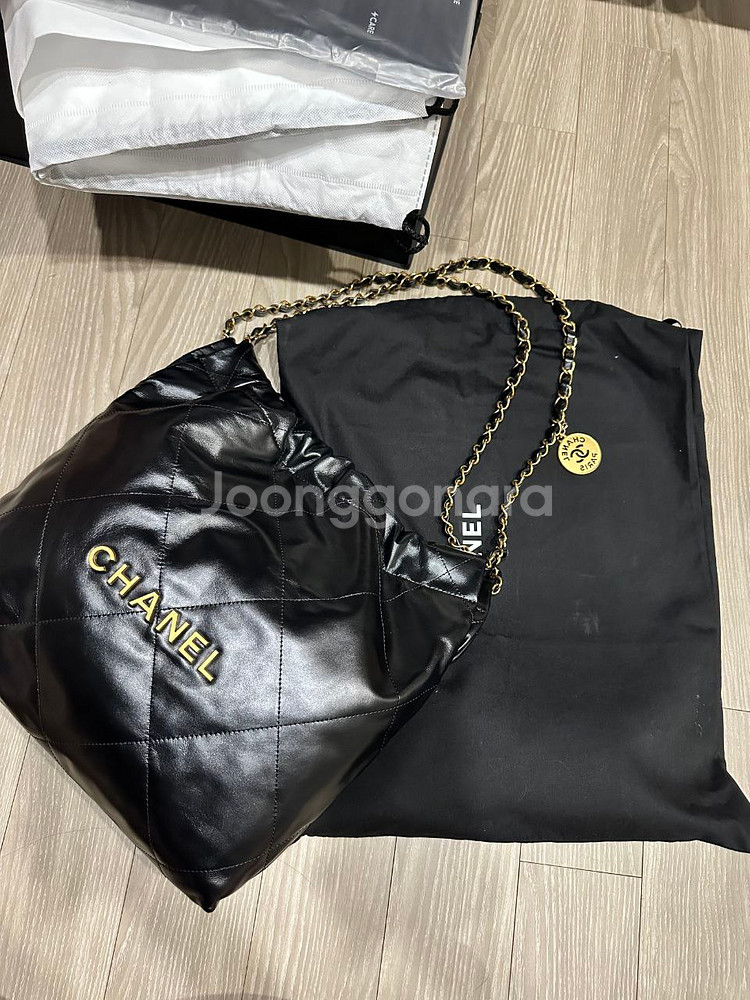 24년도 8월 구매/샤넬 22백 스몰 AS3260 판매--1