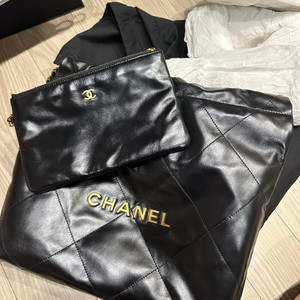 24년도 8월 구매/샤넬 22백 스몰 AS3260 판매