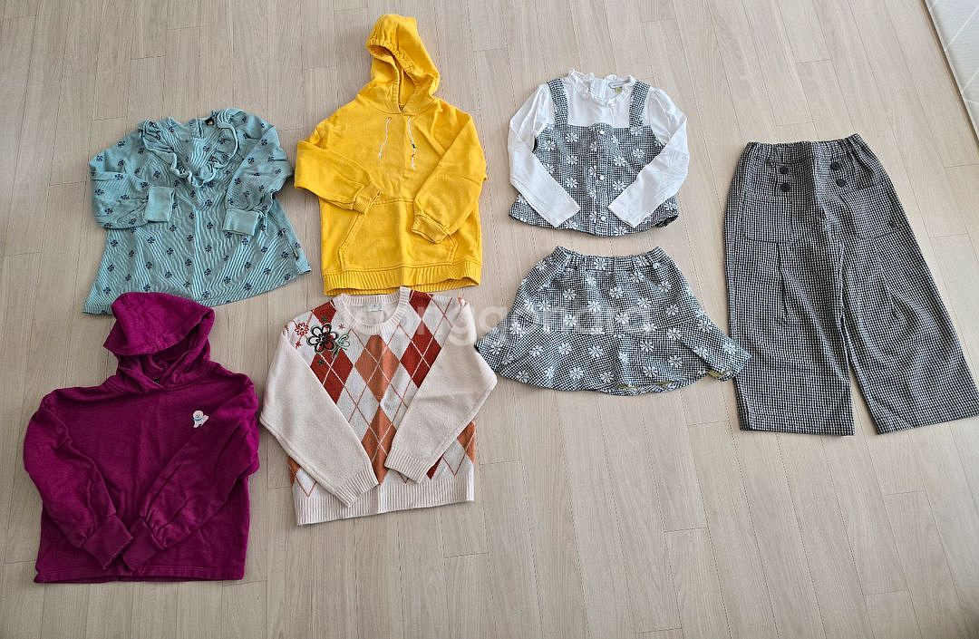 컬리수,페리미츠 외 여아 상의5장,하의2장 일괄(130--0