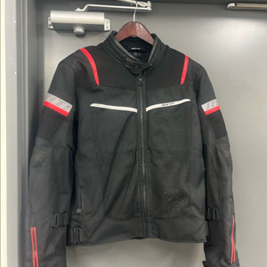 레빗 토네이도 자켓 M 사이즈