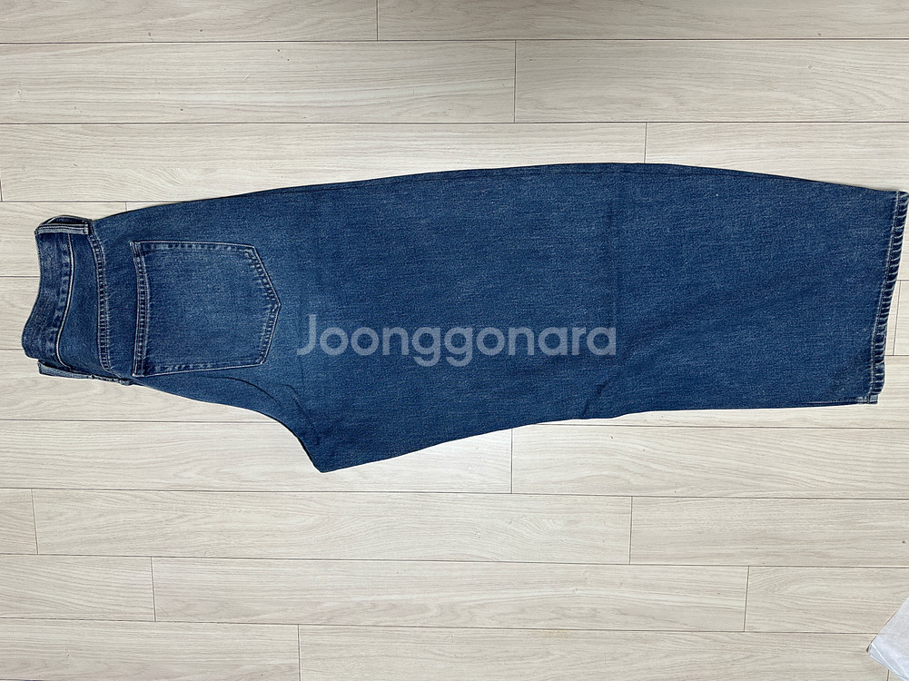 유니클로 배기커브진 30사이즈 새상품 판매합니다.--4