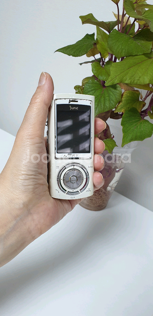 SKY June 슬라이드폰 옛날폰 구형폰--0