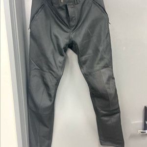 레빗 이클립스 팬츠 L short