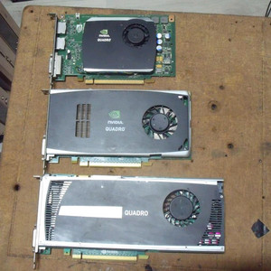 쿼드로그래픽카드3장
