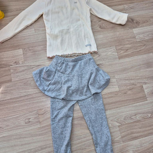 기모 티, 치랭스