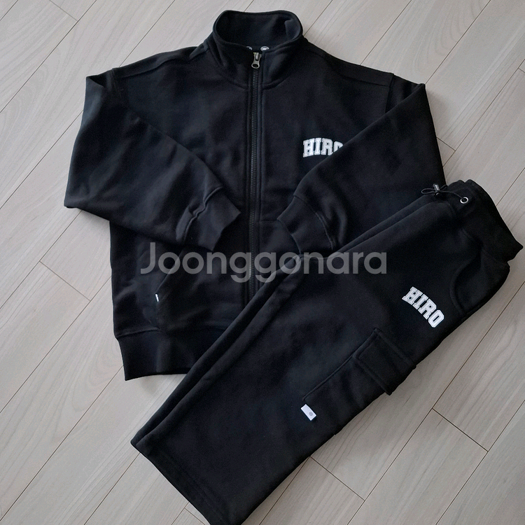 히로 블랭크 셋업 새상품 팝니다. 120,110--0