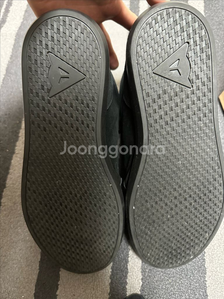 다이네즈 스니커즈 280 팝니다--1