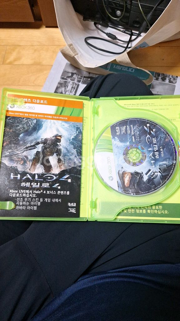 xbox360 헤일로4정발 한글판 팝니다--1