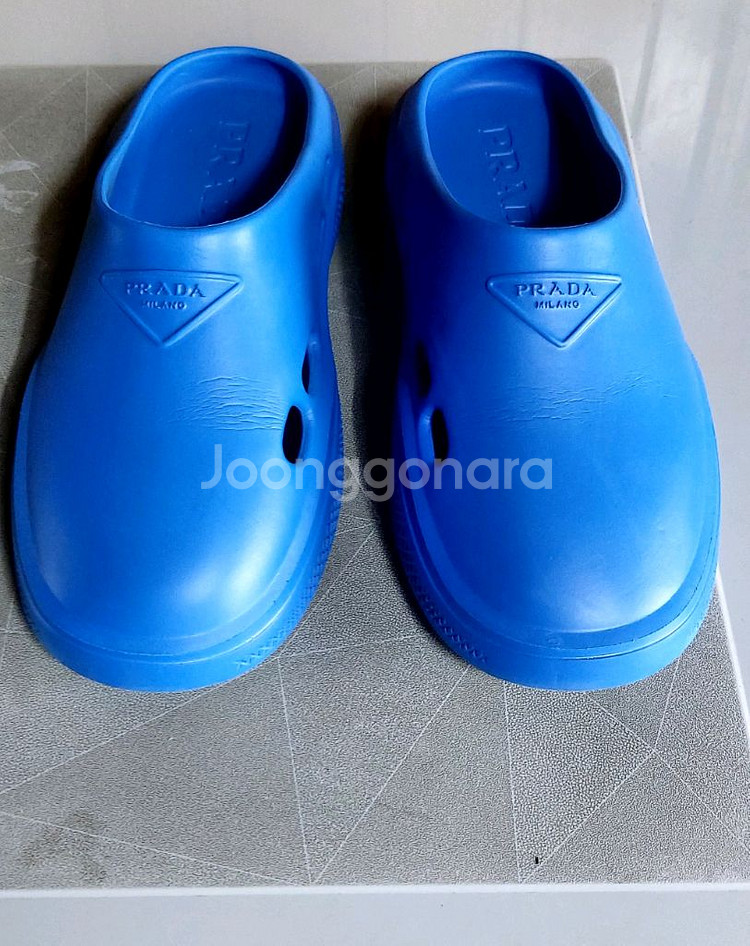 [부산]정품 프라다 멜로우 슬리퍼 (280사이즈)--0