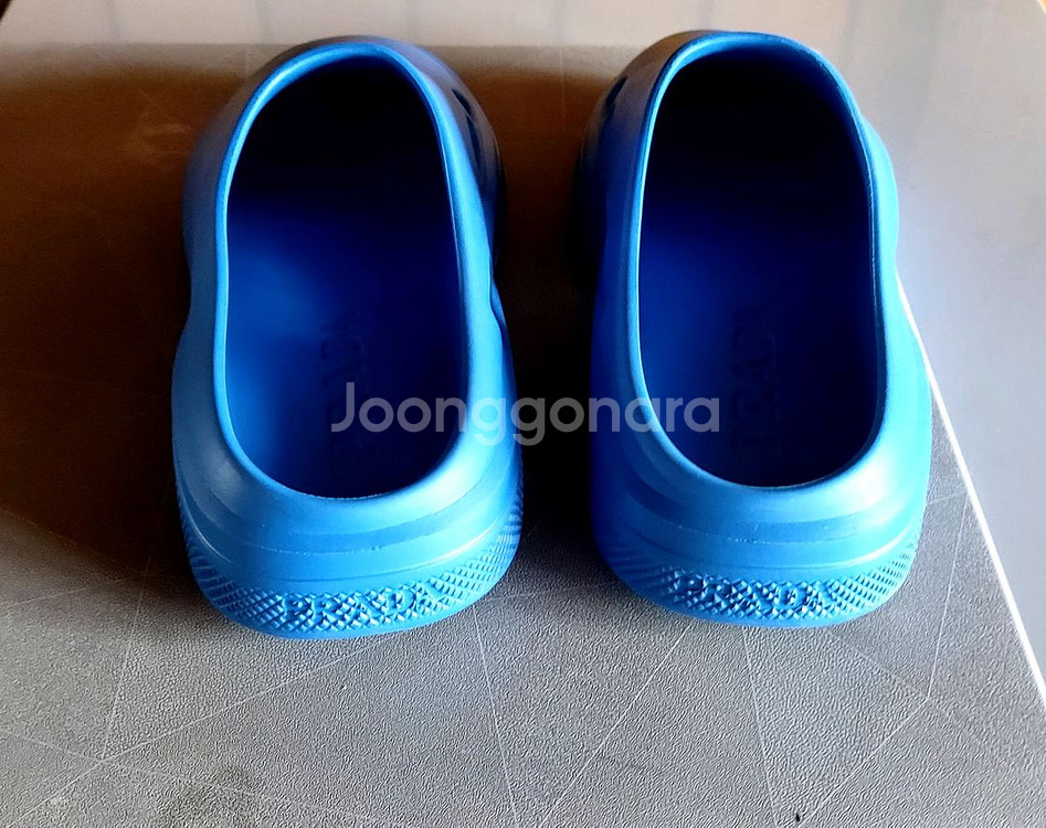 [부산]정품 프라다 멜로우 슬리퍼 (280사이즈)--1