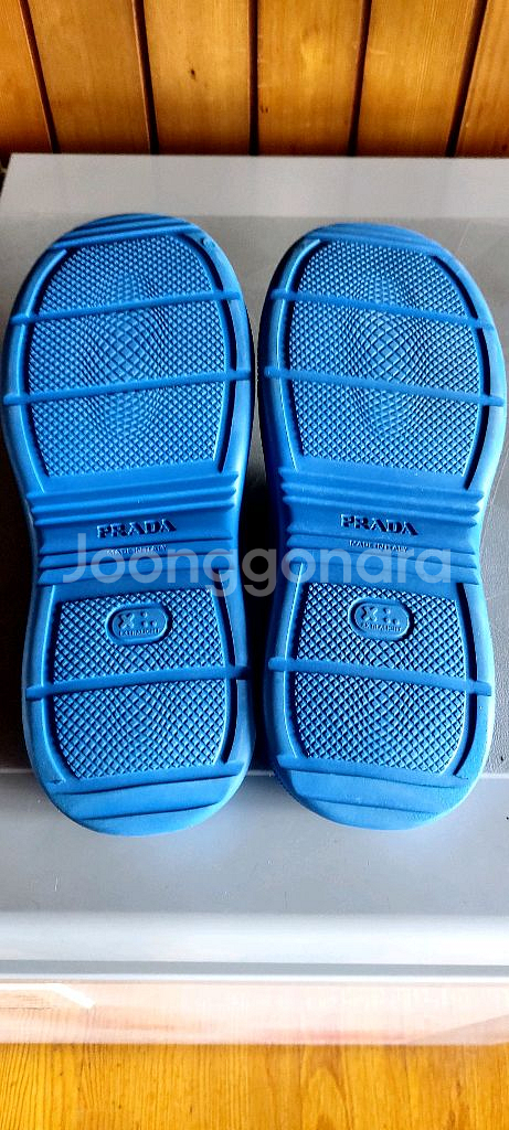 [부산]정품 프라다 멜로우 슬리퍼 (280사이즈)--3
