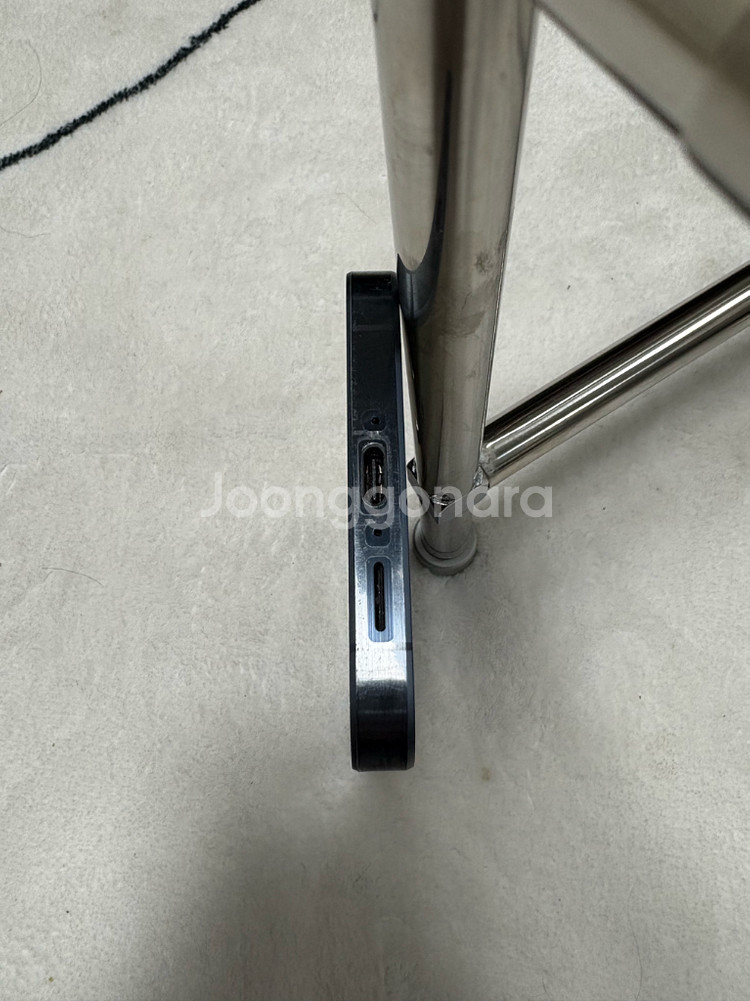 퀀텀5 A556 공기계팔어요(상태완전좋음)--5