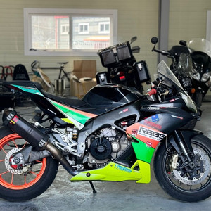 아프릴리아 rsv4 10년식 2만km 앞뒤블박 아크라