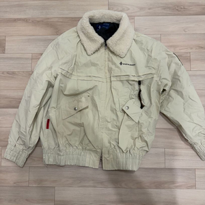 스페셜게스트 스노우보드복 이지 자켓 판매 합니다