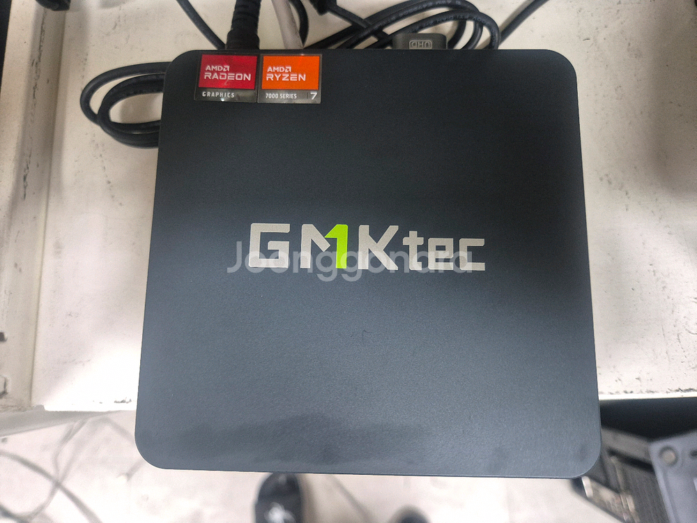 미니pc 7840hs 32기가 팝니다--0