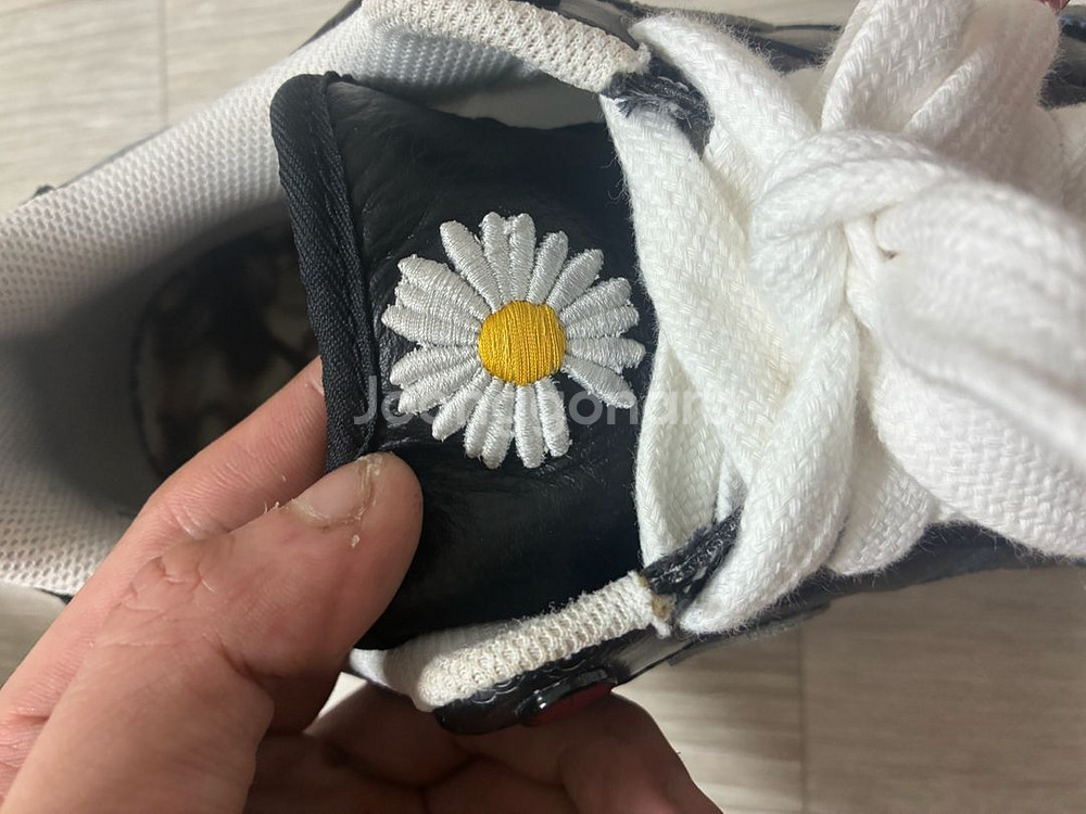 나이키 피스마이너스원 280--7