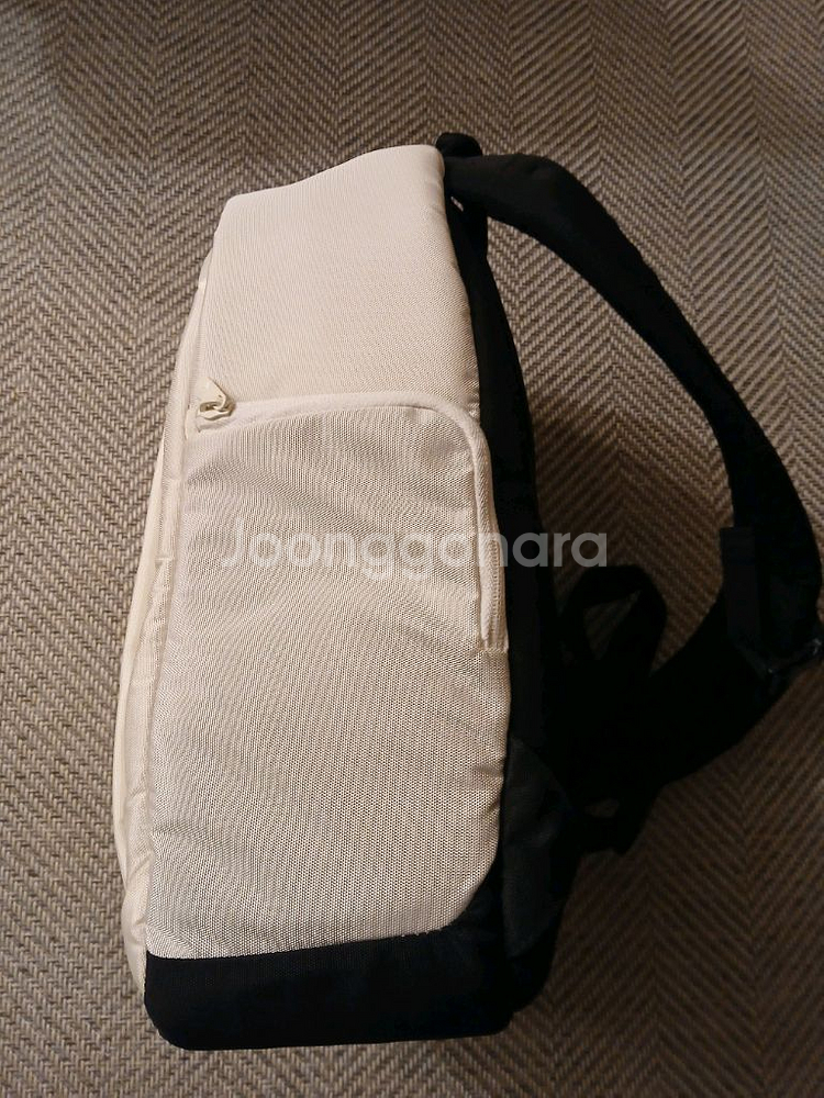 맨프로토 카메라 가방 슬링백 팝니다--3
